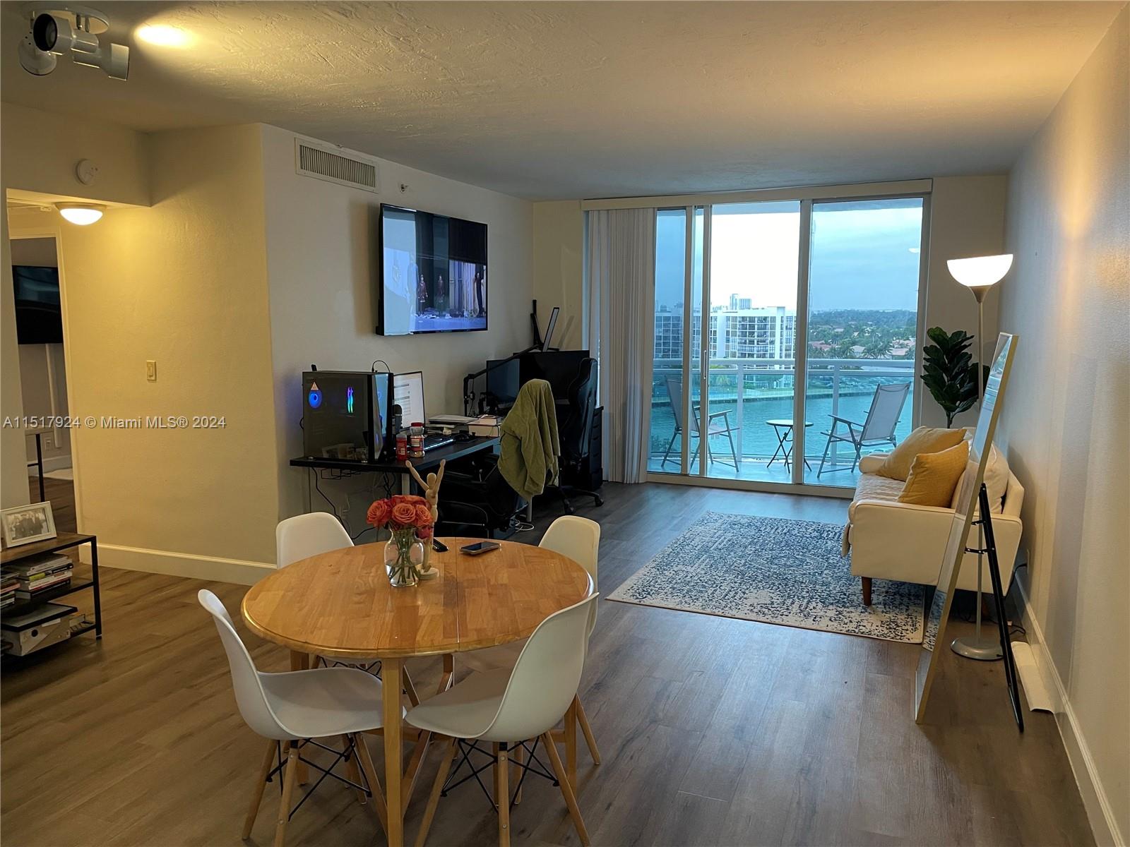 3001 S Ocean Dr # 1031