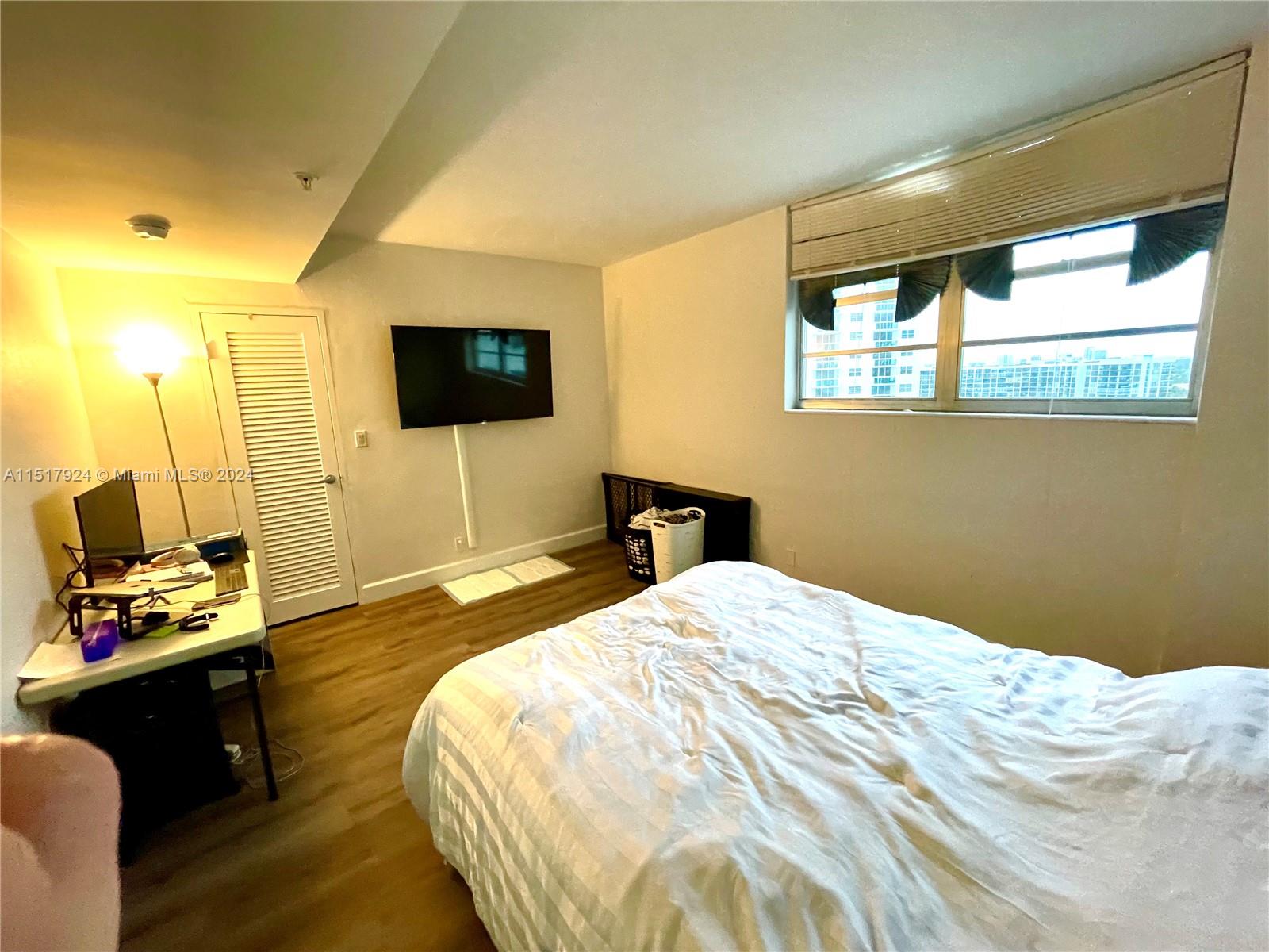 3001 S Ocean Dr # 1031