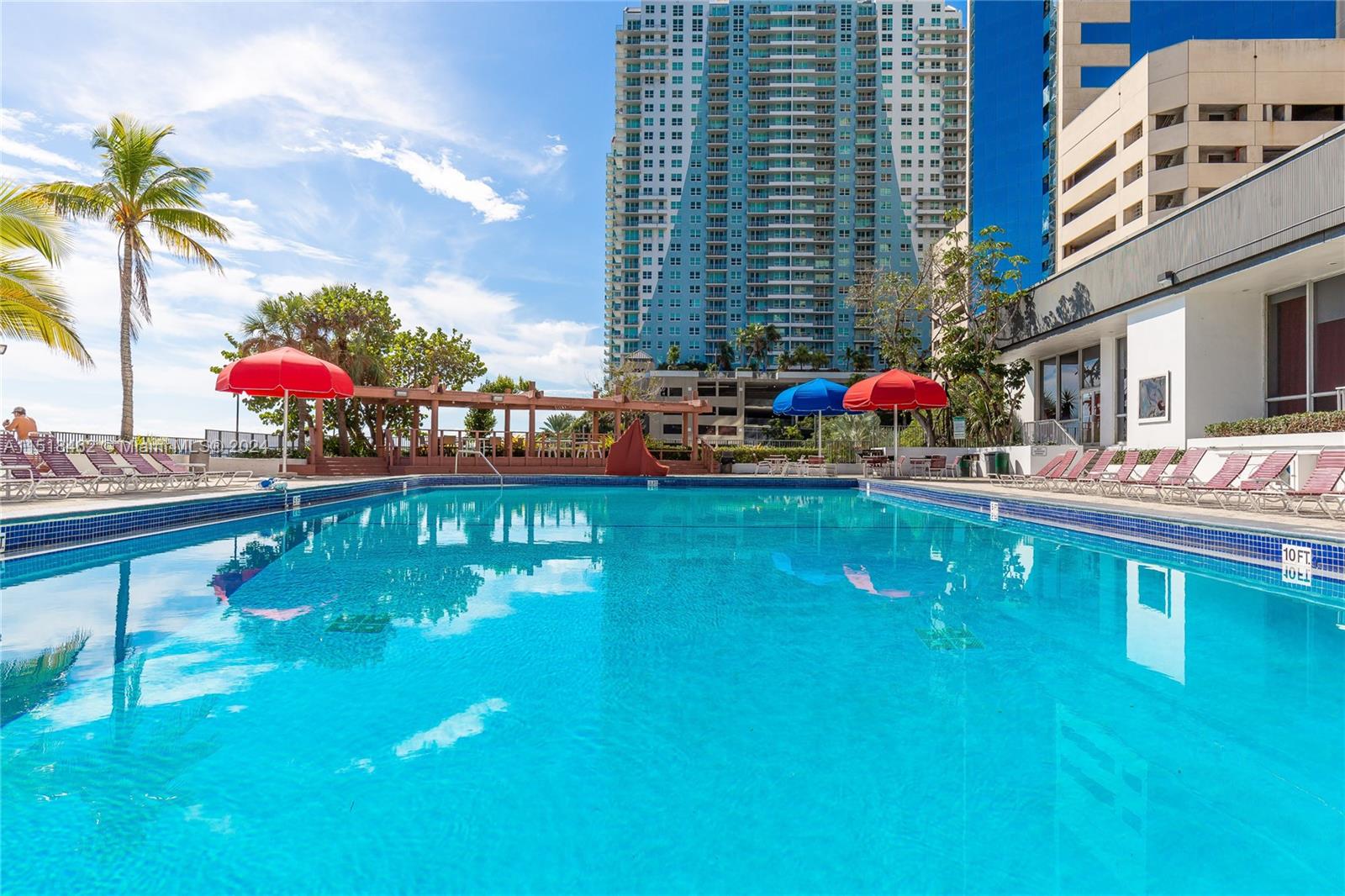 905 Brickell Bay Dr # 2028