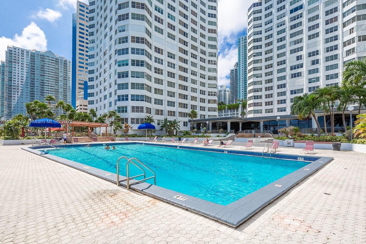 905 Brickell Bay Dr # 2028