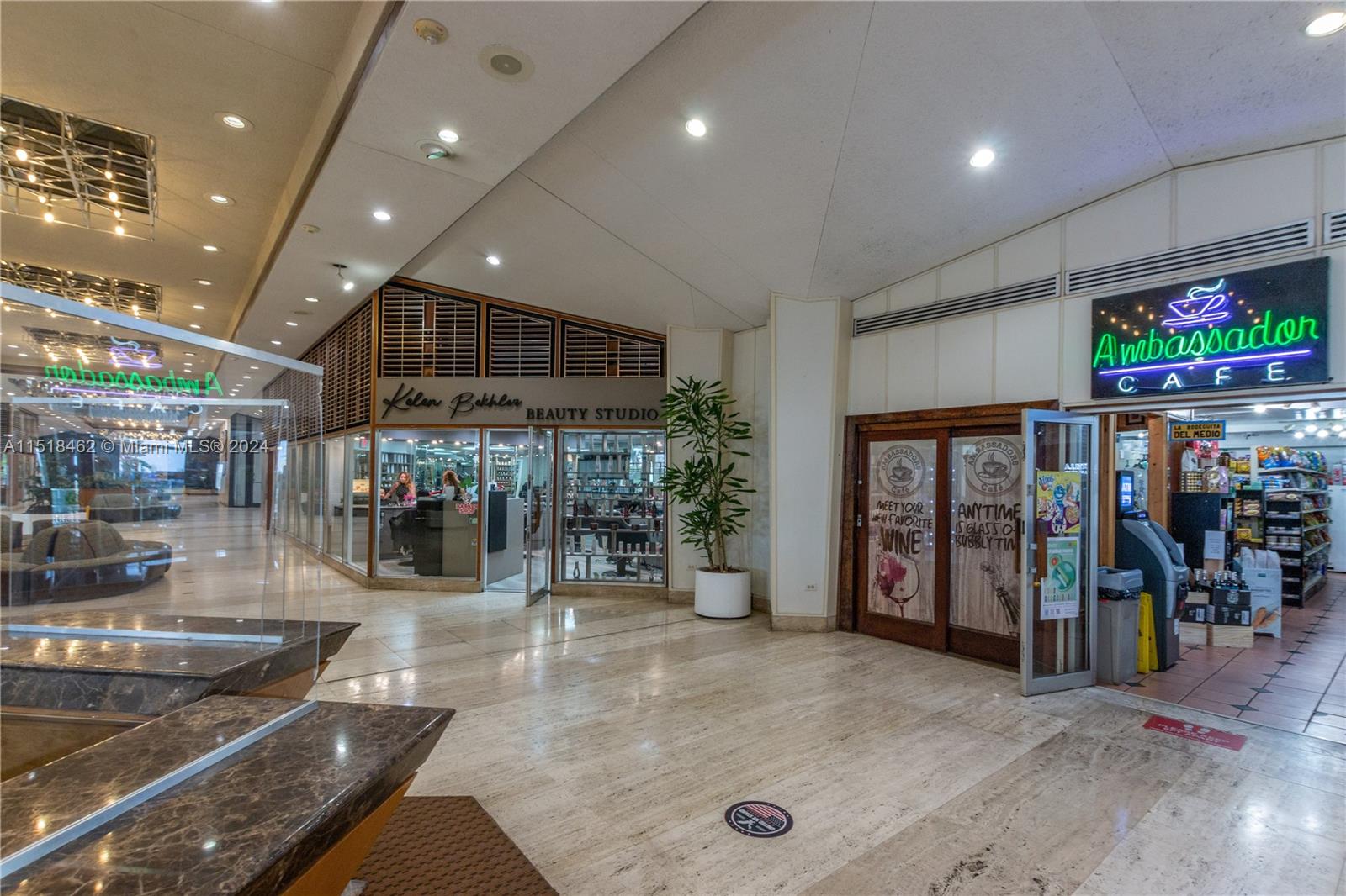 905 Brickell Bay Dr # 2028