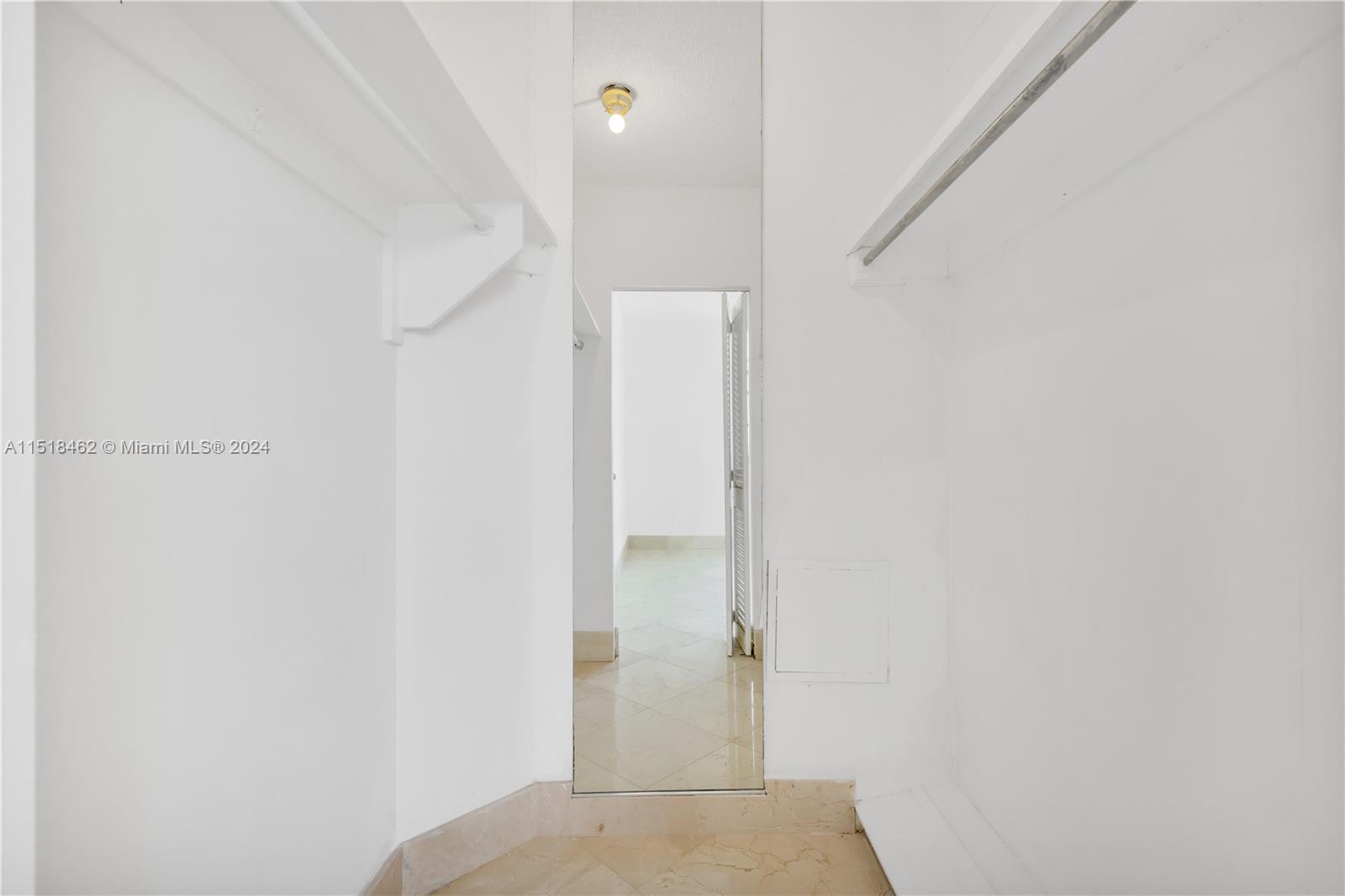 905 Brickell Bay Dr # 2028