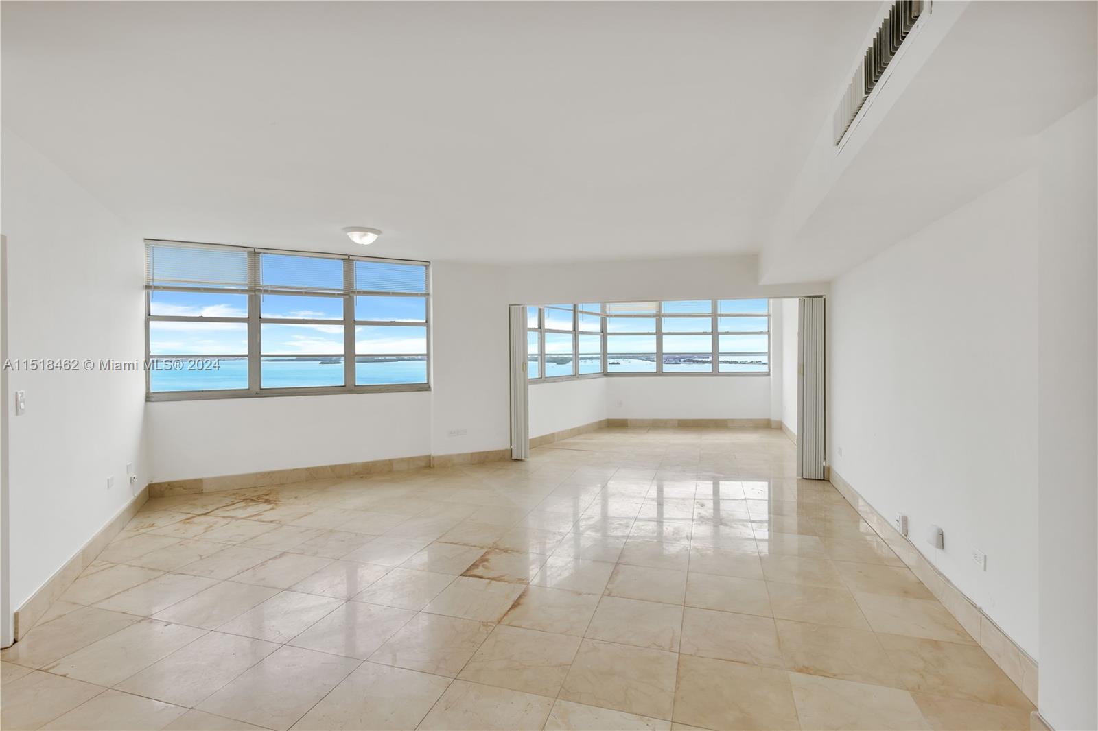 905 Brickell Bay Dr # 2028