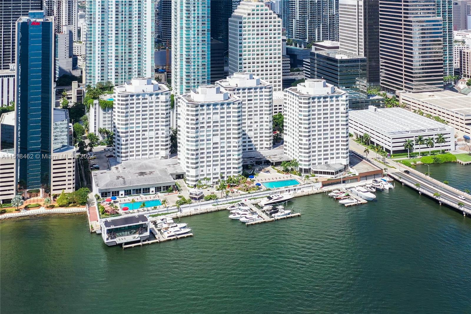 905 Brickell Bay Dr # 2028
