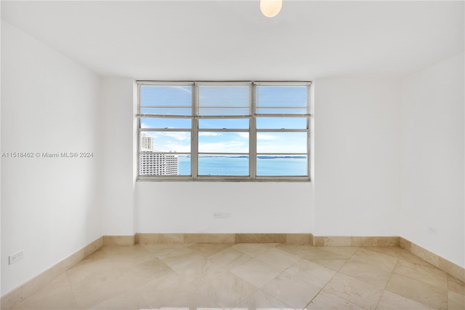 905 Brickell Bay Dr # 2028