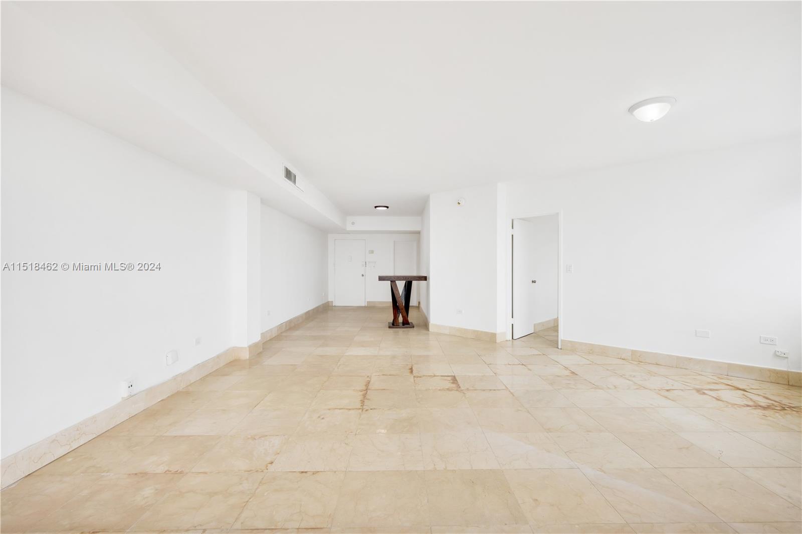 905 Brickell Bay Dr # 2028
