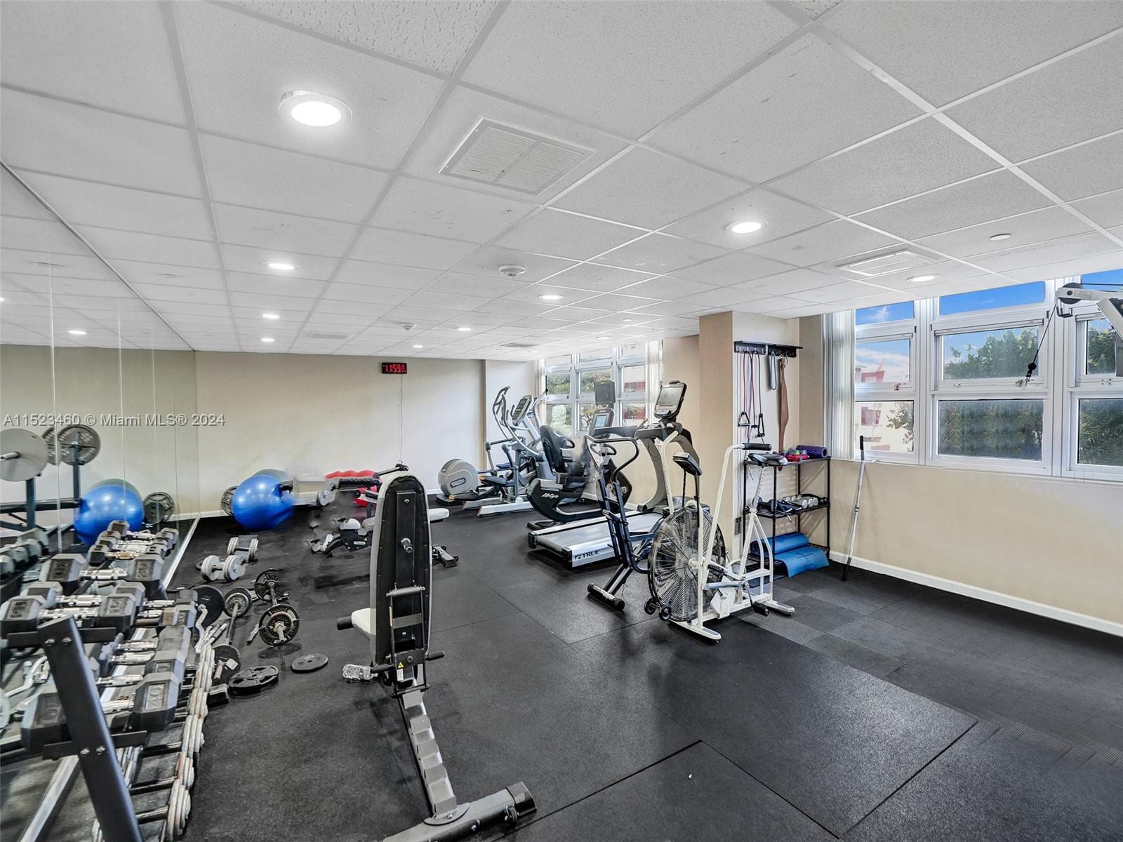 531 N Ocean Blvd # 1605