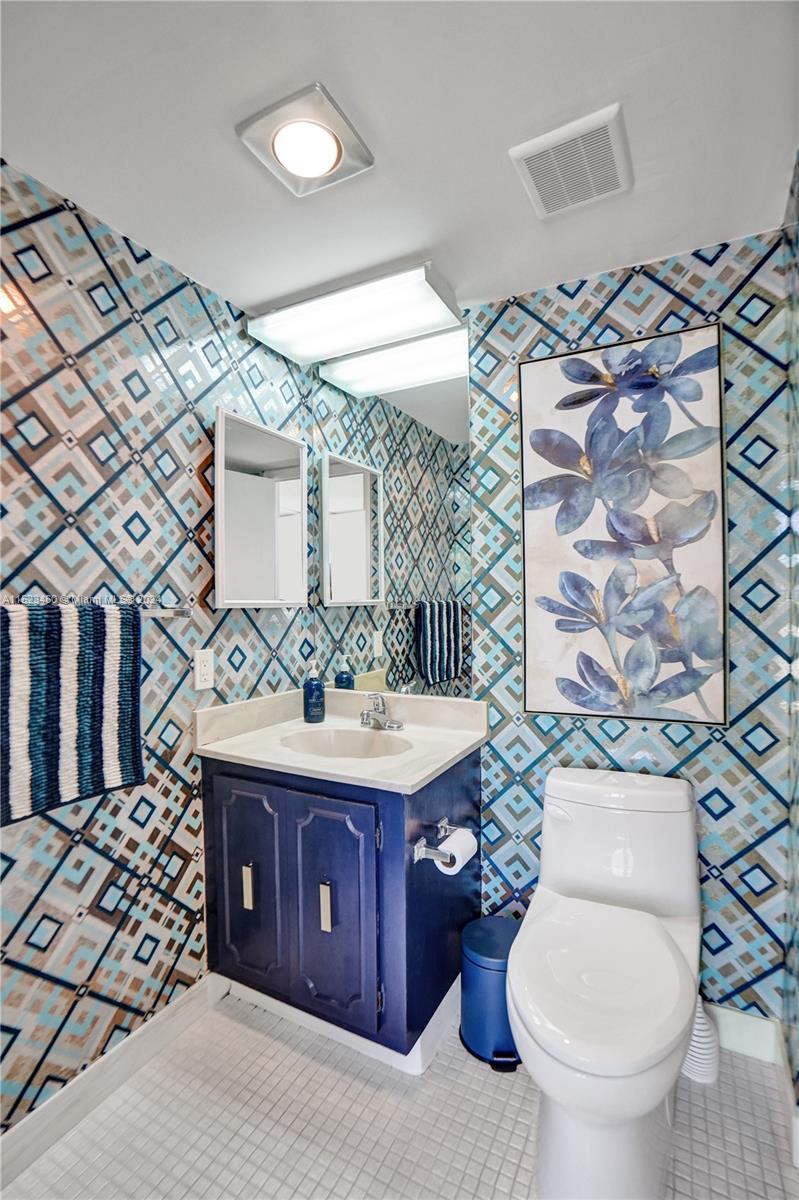 531 N Ocean Blvd # 1605