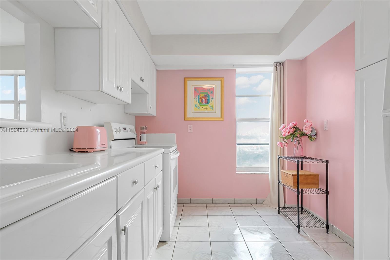 1455 West Ave Unit: 501