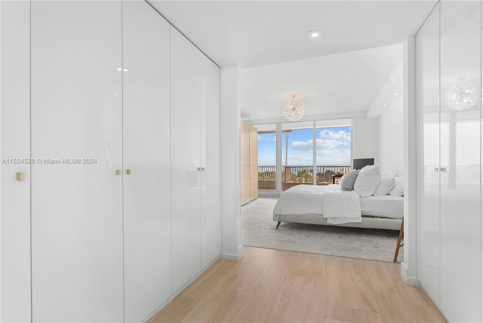 781 Crandon Blvd Unit: 805