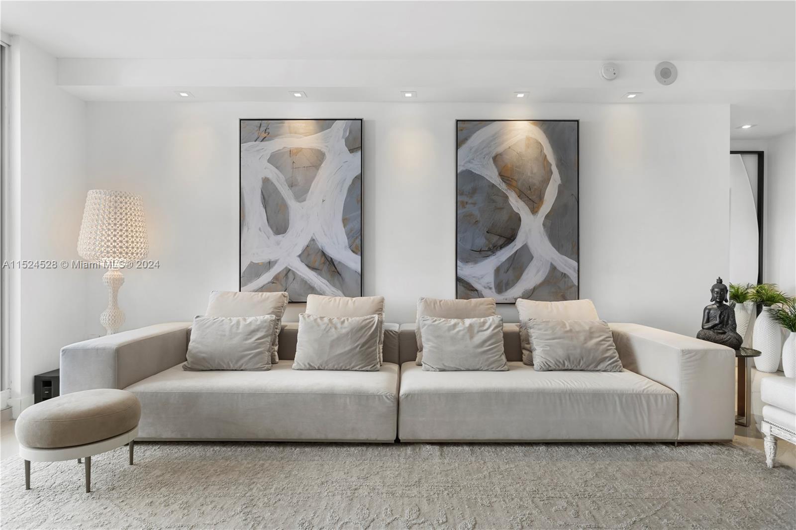 781 Crandon Blvd Unit: 805