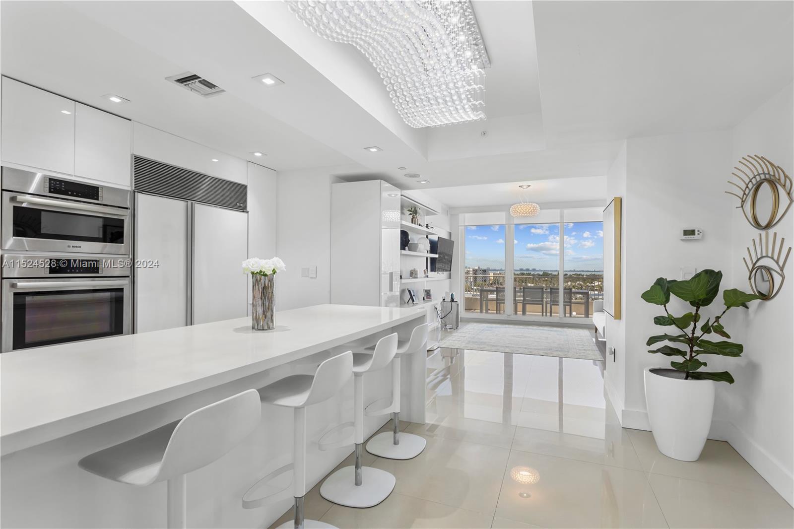 781 Crandon Blvd Unit: 805