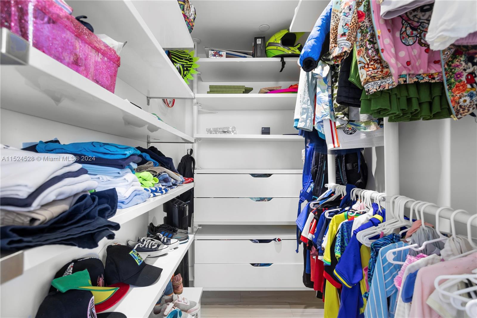 781 Crandon Blvd Unit: 805