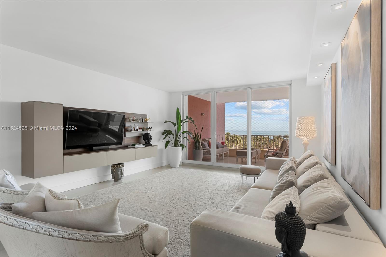 781 Crandon Blvd Unit: 805