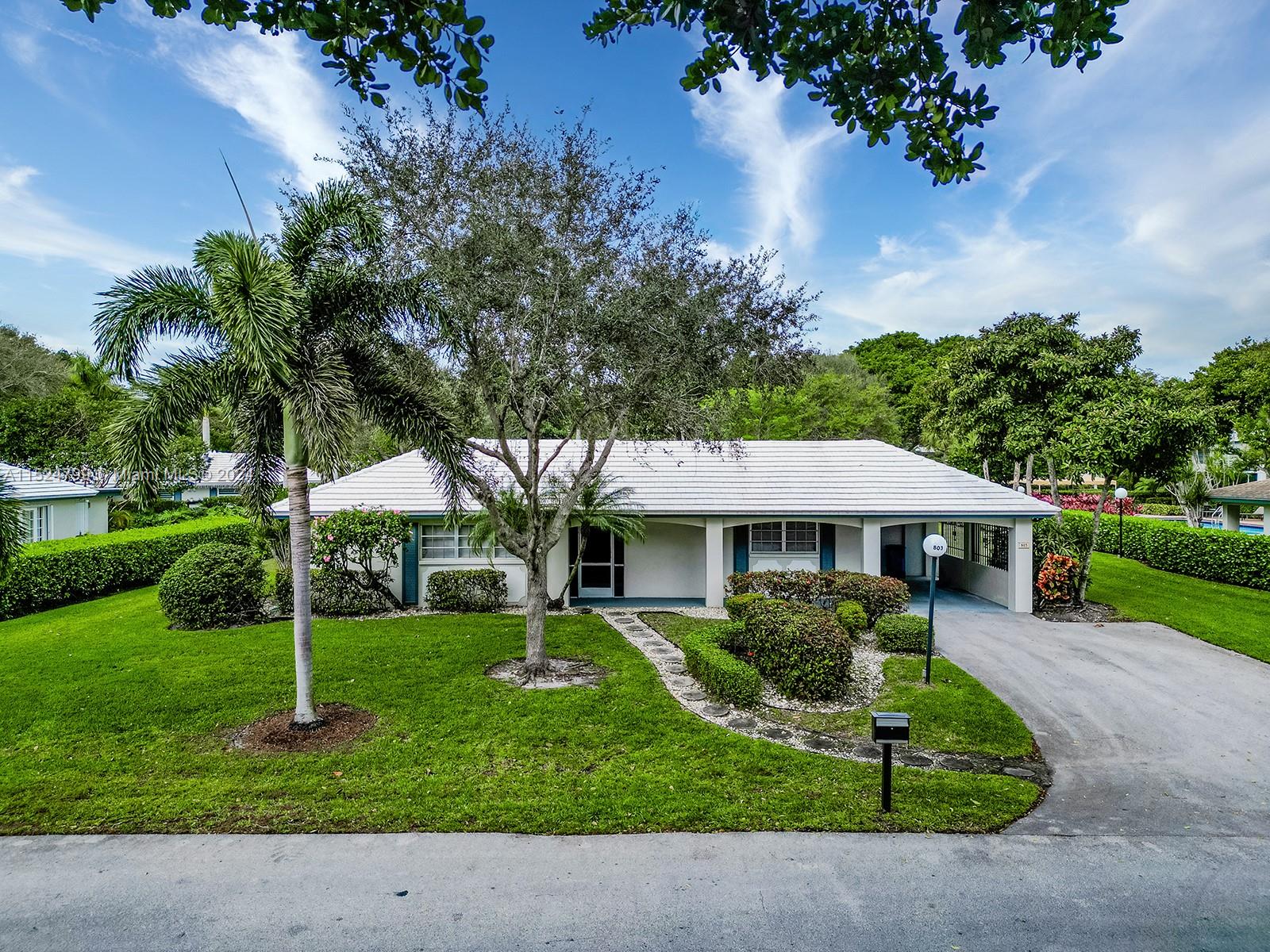 803 E Cypress Ln # 51 Unit: V-51