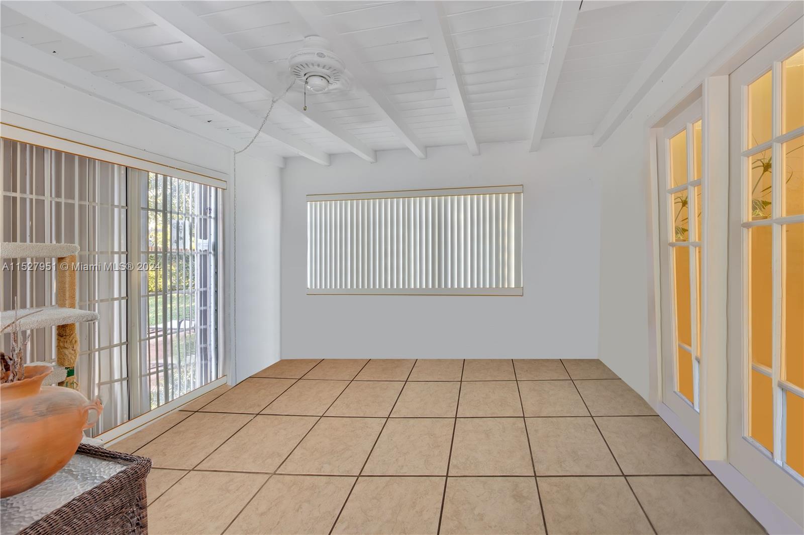 1328 Dewey St
