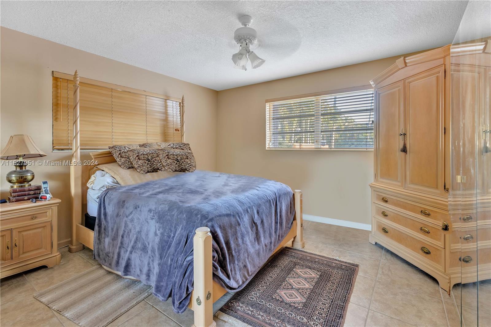 1328 Dewey St
