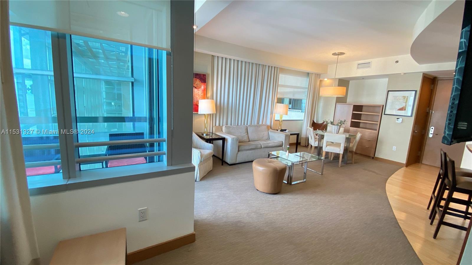 1395 Brickell Ave # 2912