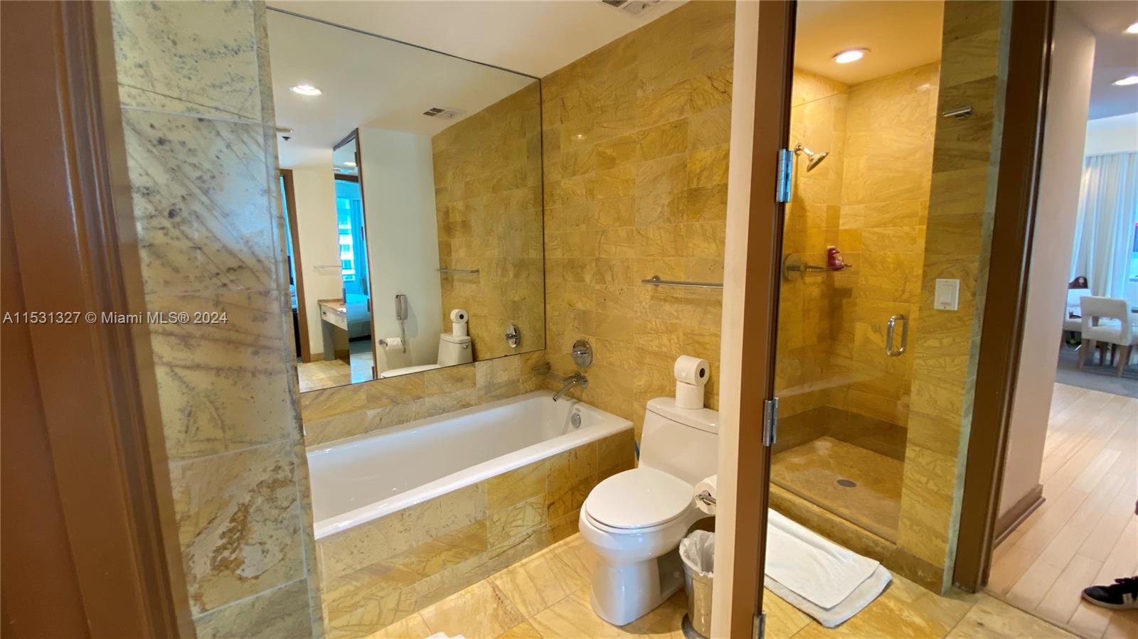 1395 Brickell Ave # 2912