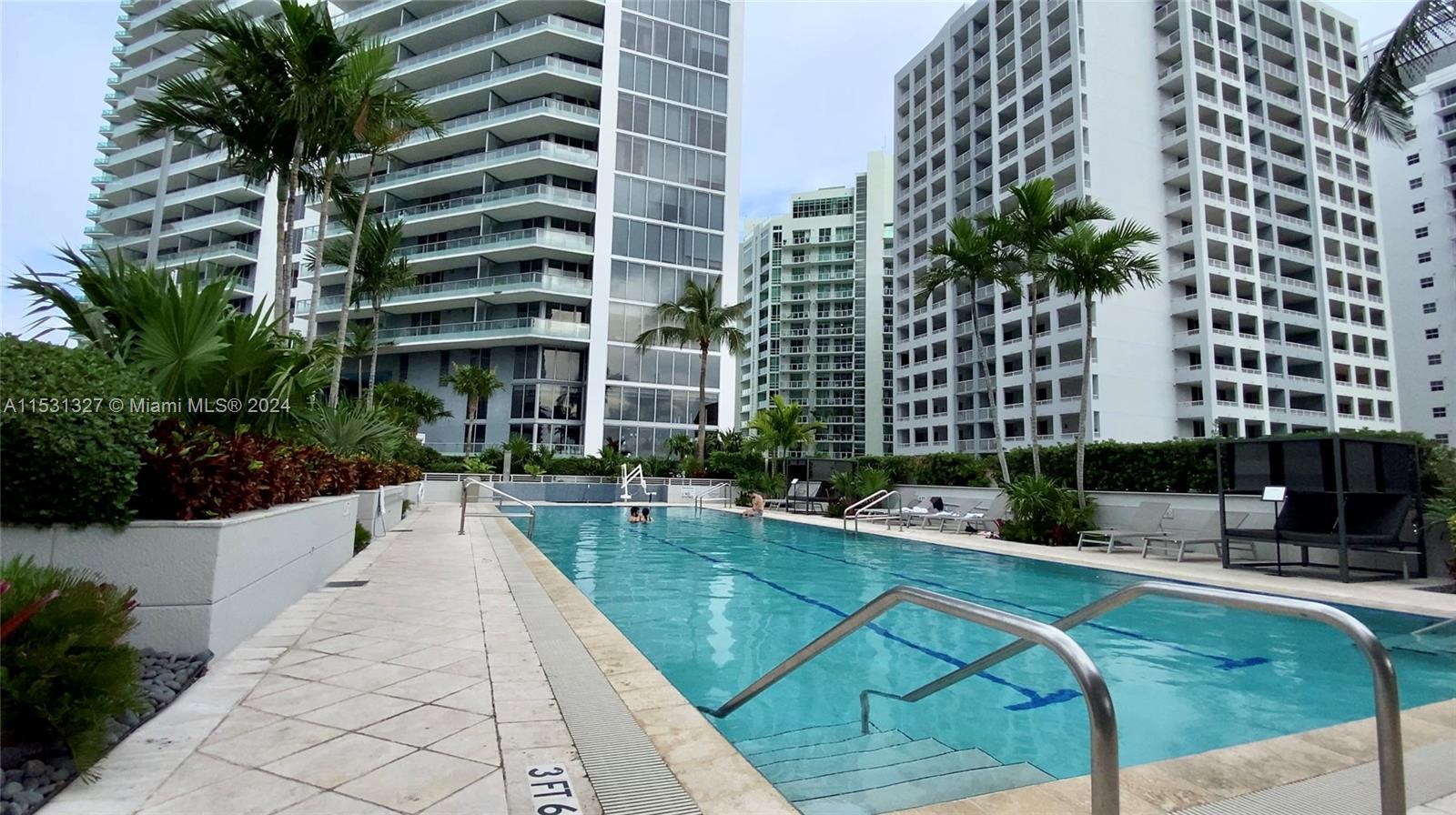 1395 Brickell Ave # 2912