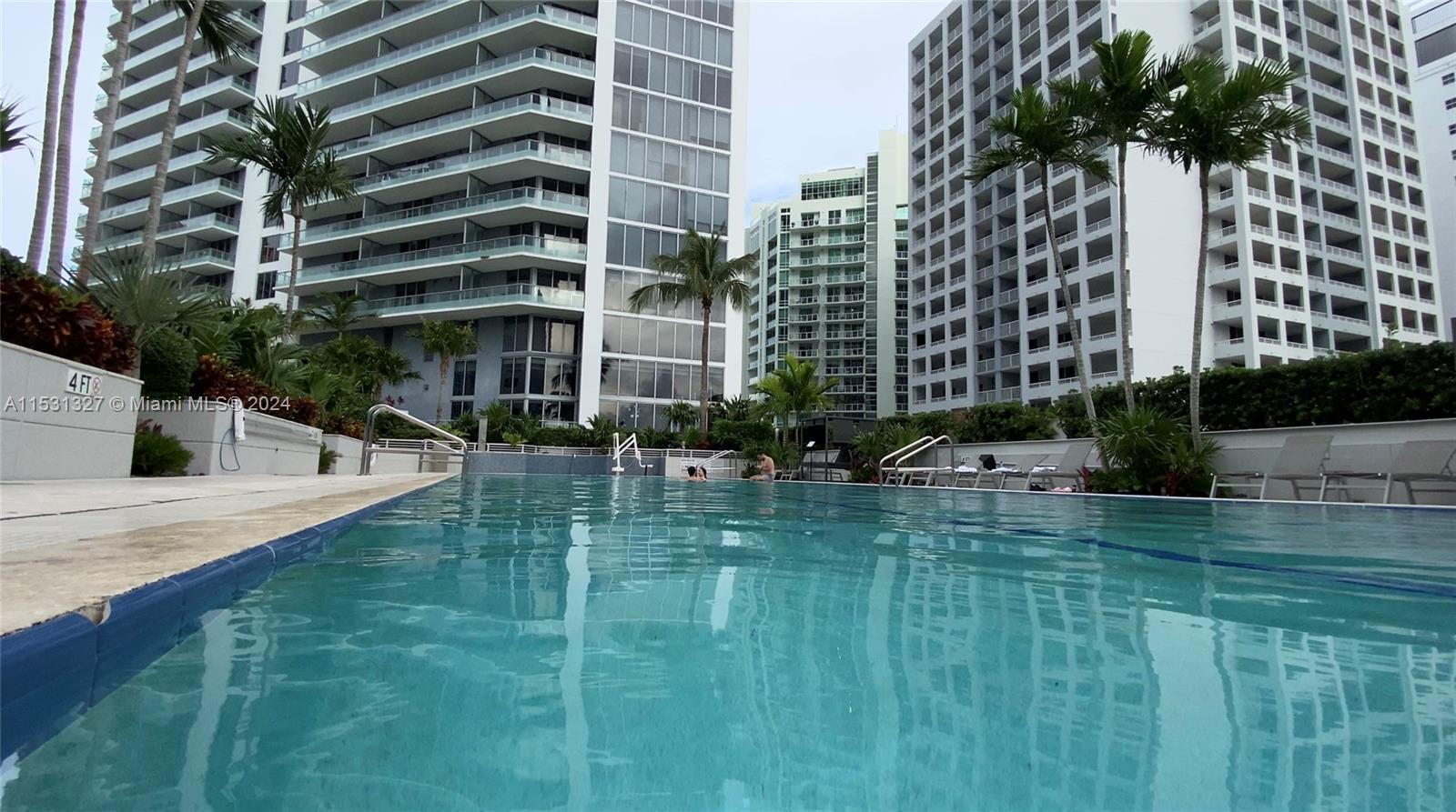 1395 Brickell Ave # 2912