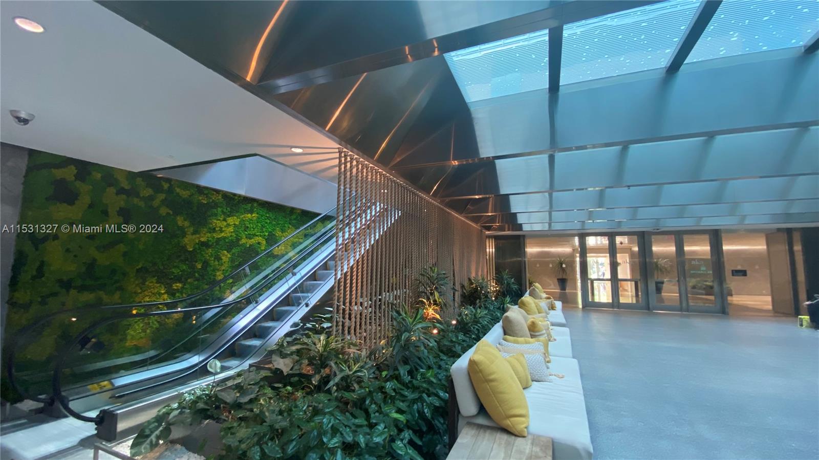 1395 Brickell Ave # 2912
