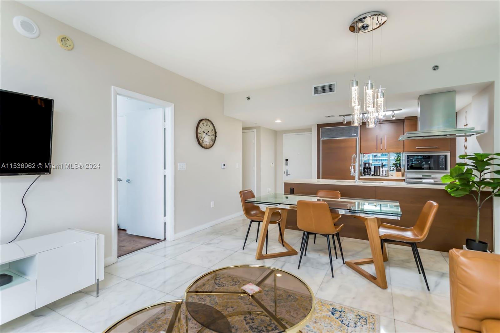 485 Brickell Ave # 2103