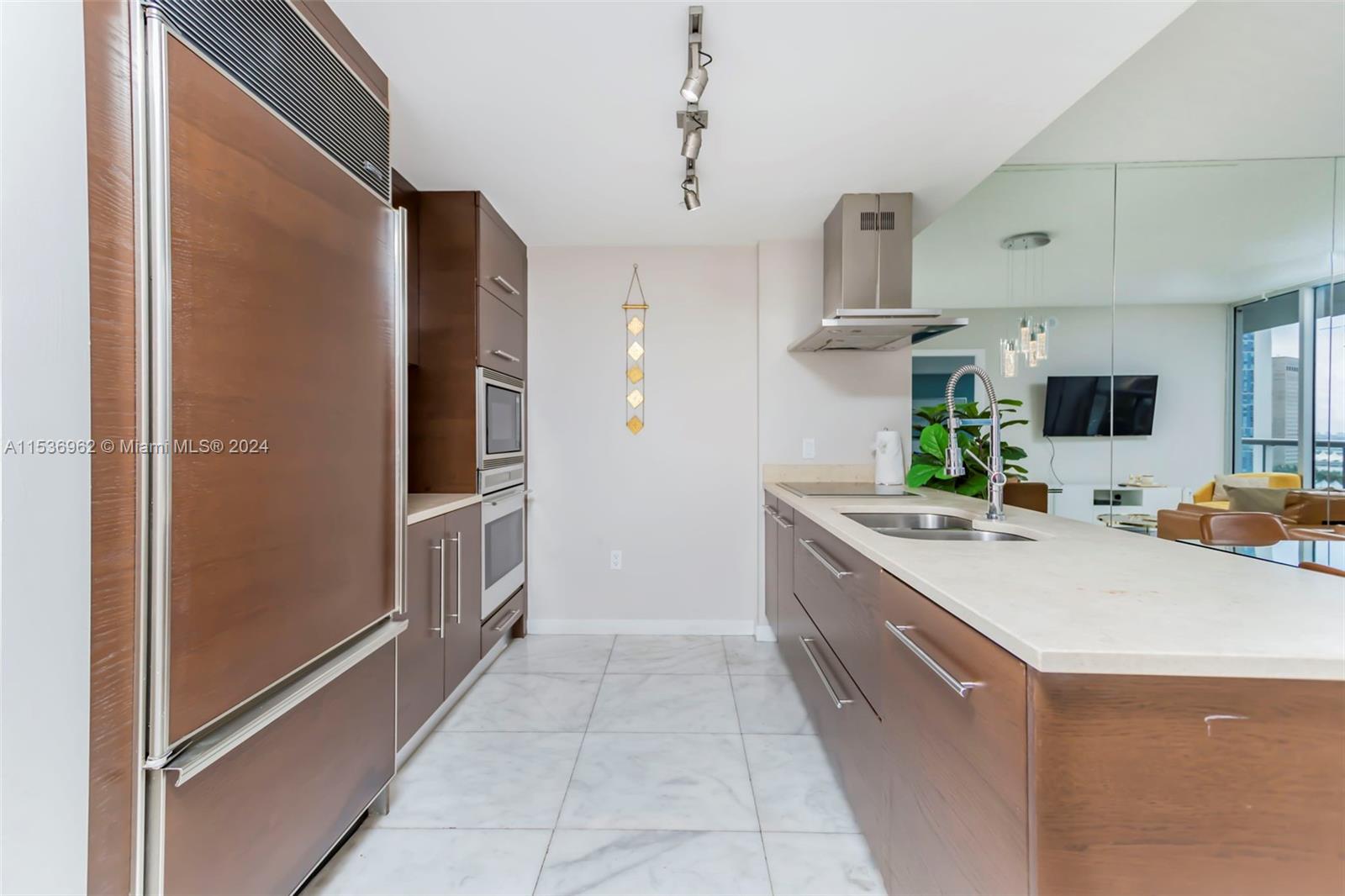 485 Brickell Ave # 2103