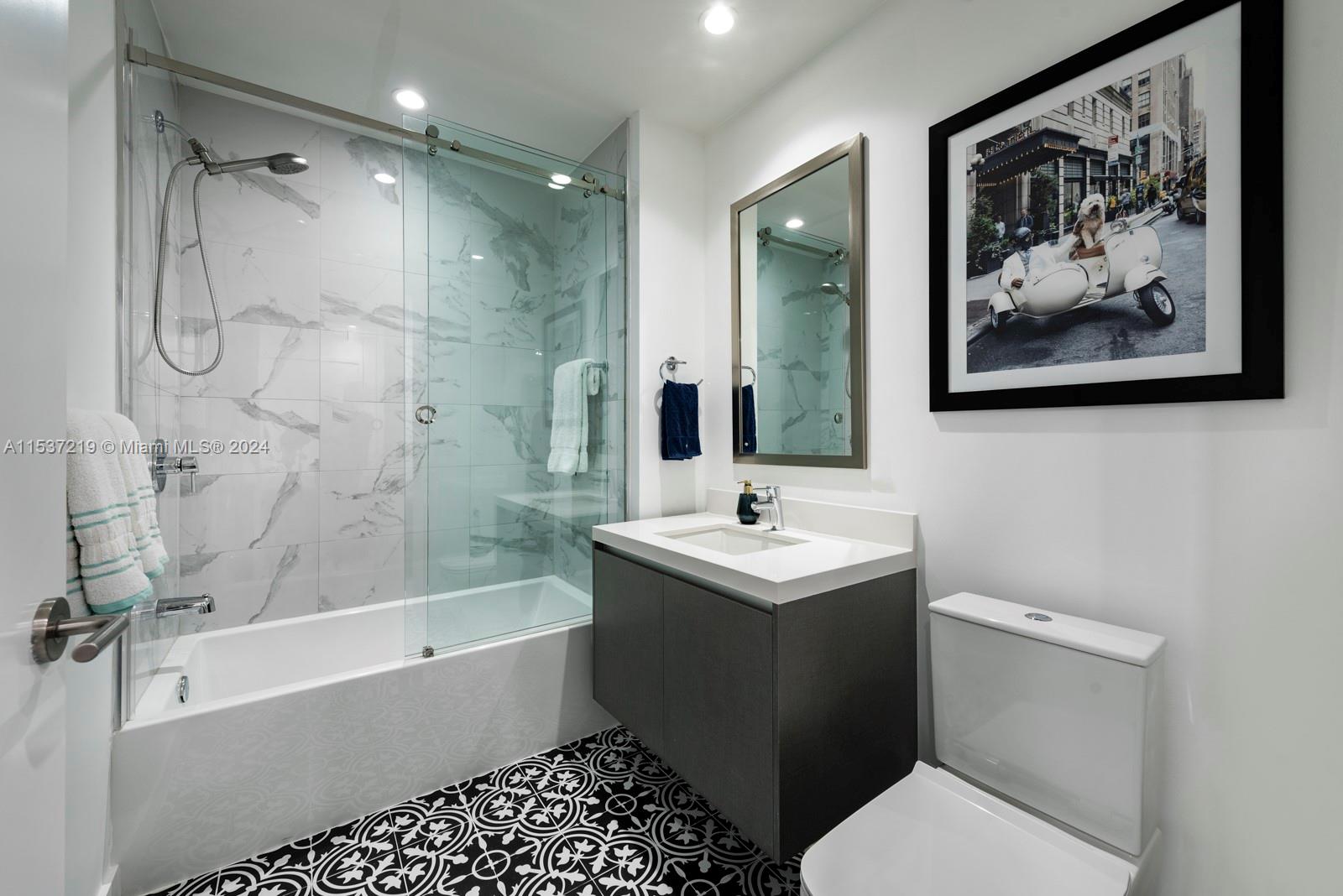 851 NE 1st Ave # 2505