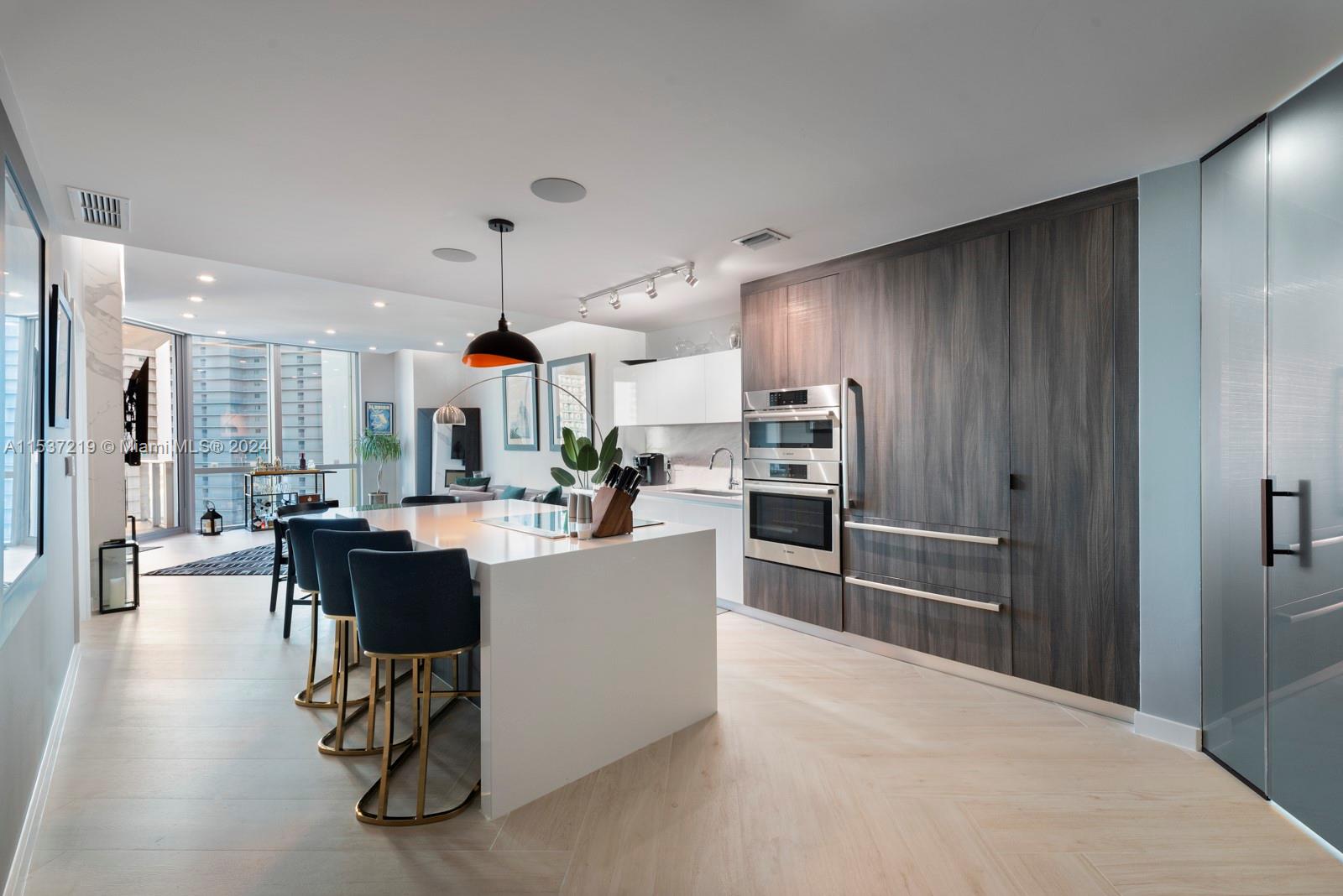 851 NE 1st Ave # 2505