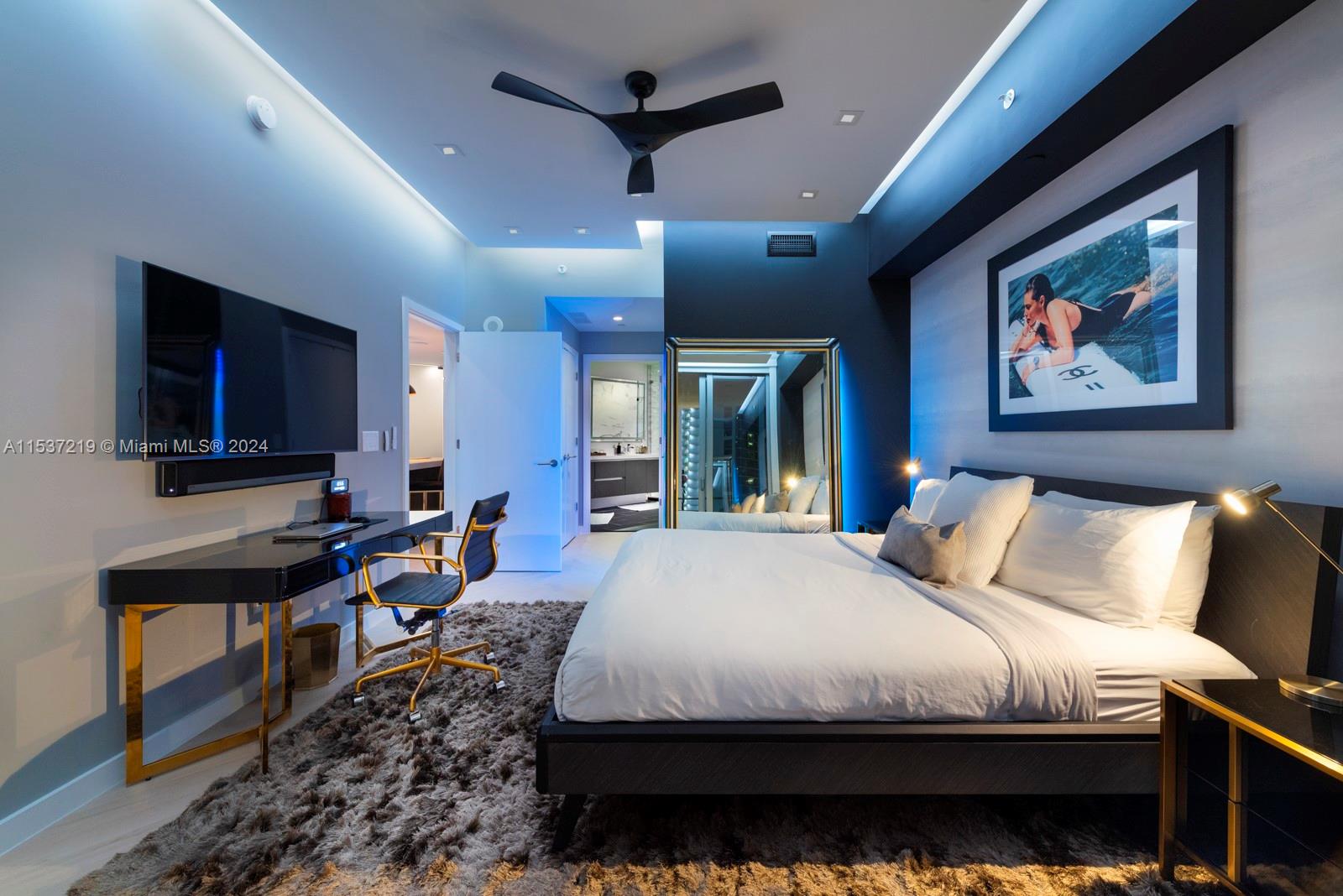 851 NE 1st Ave # 2505