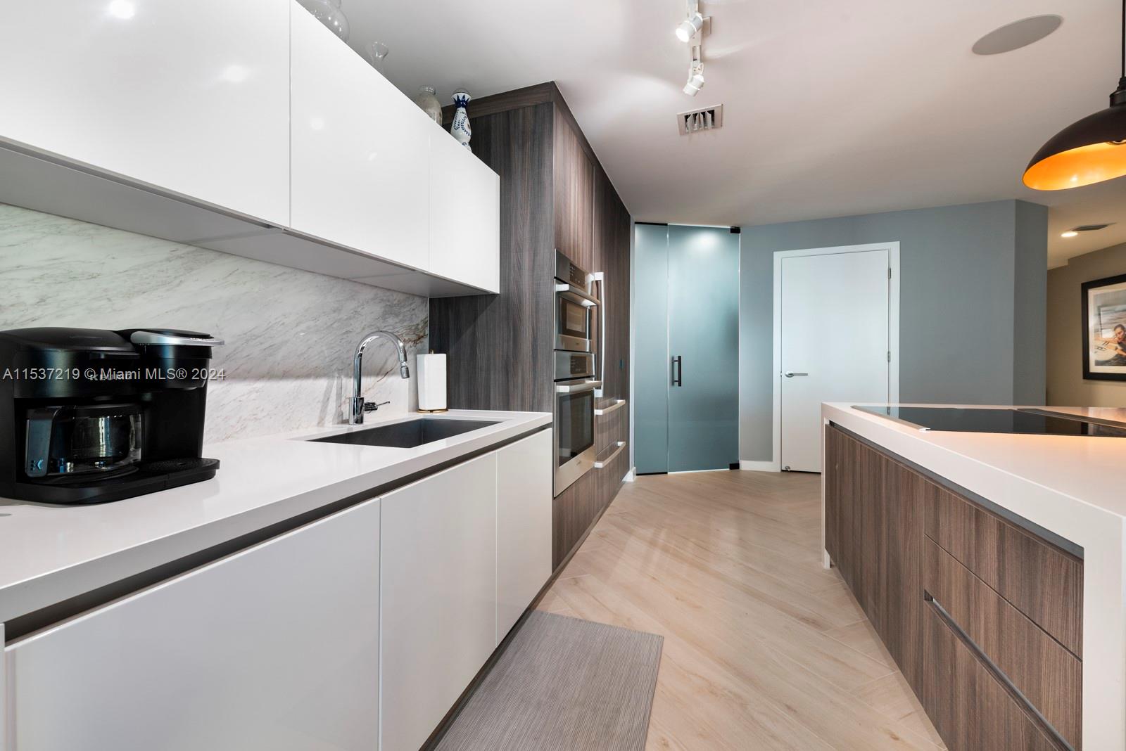 851 NE 1st Ave # 2505