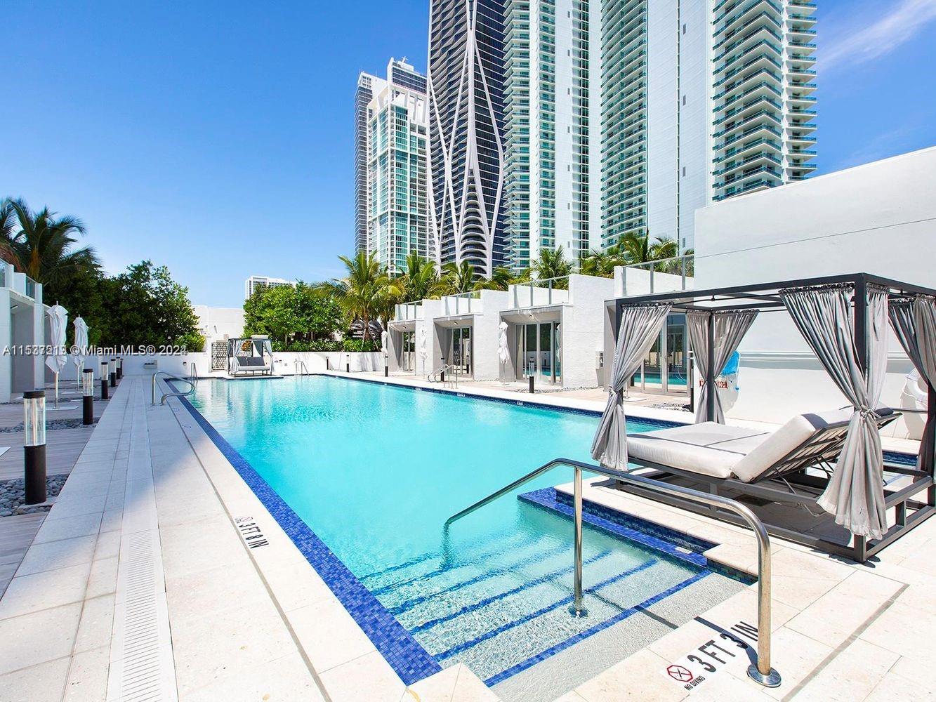 851 NE 1st Ave # 2505