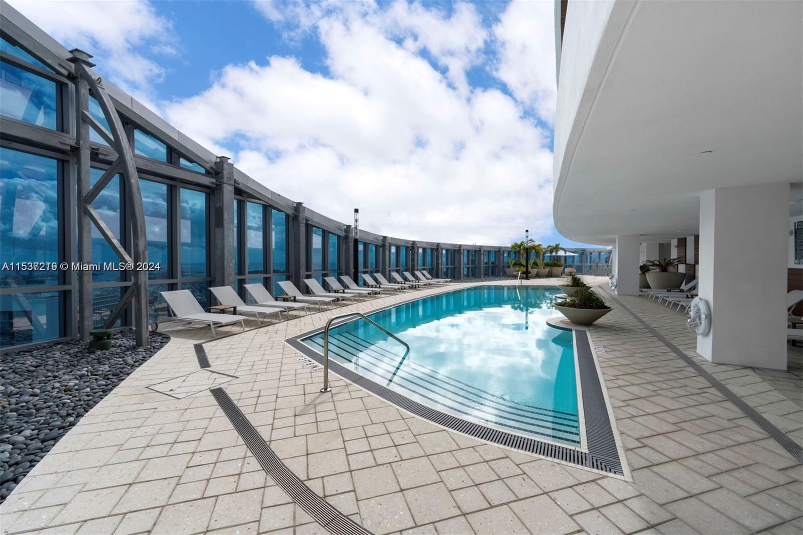 851 NE 1st Ave # 2505
