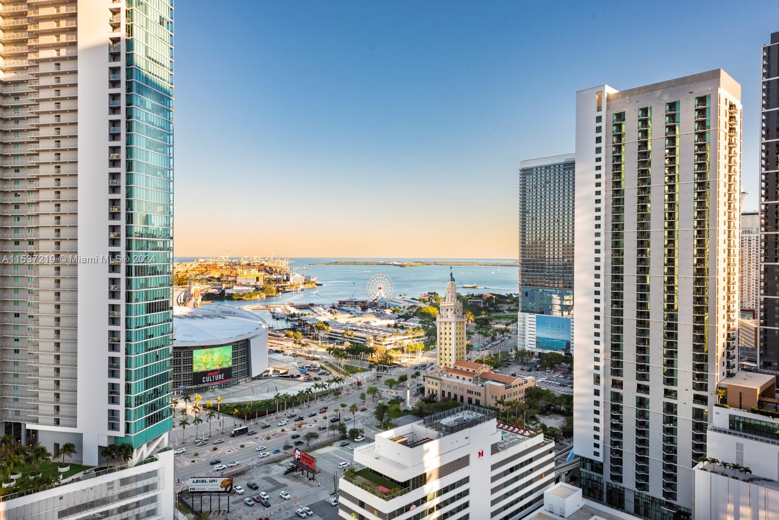 851 NE 1st Ave # 2505