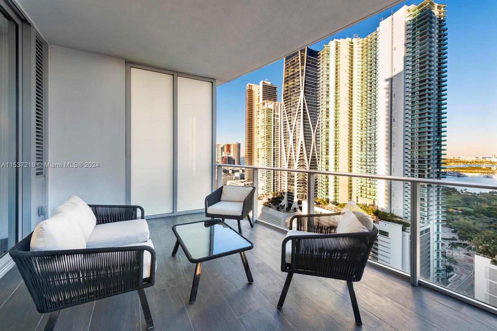 851 NE 1st Ave # 2505