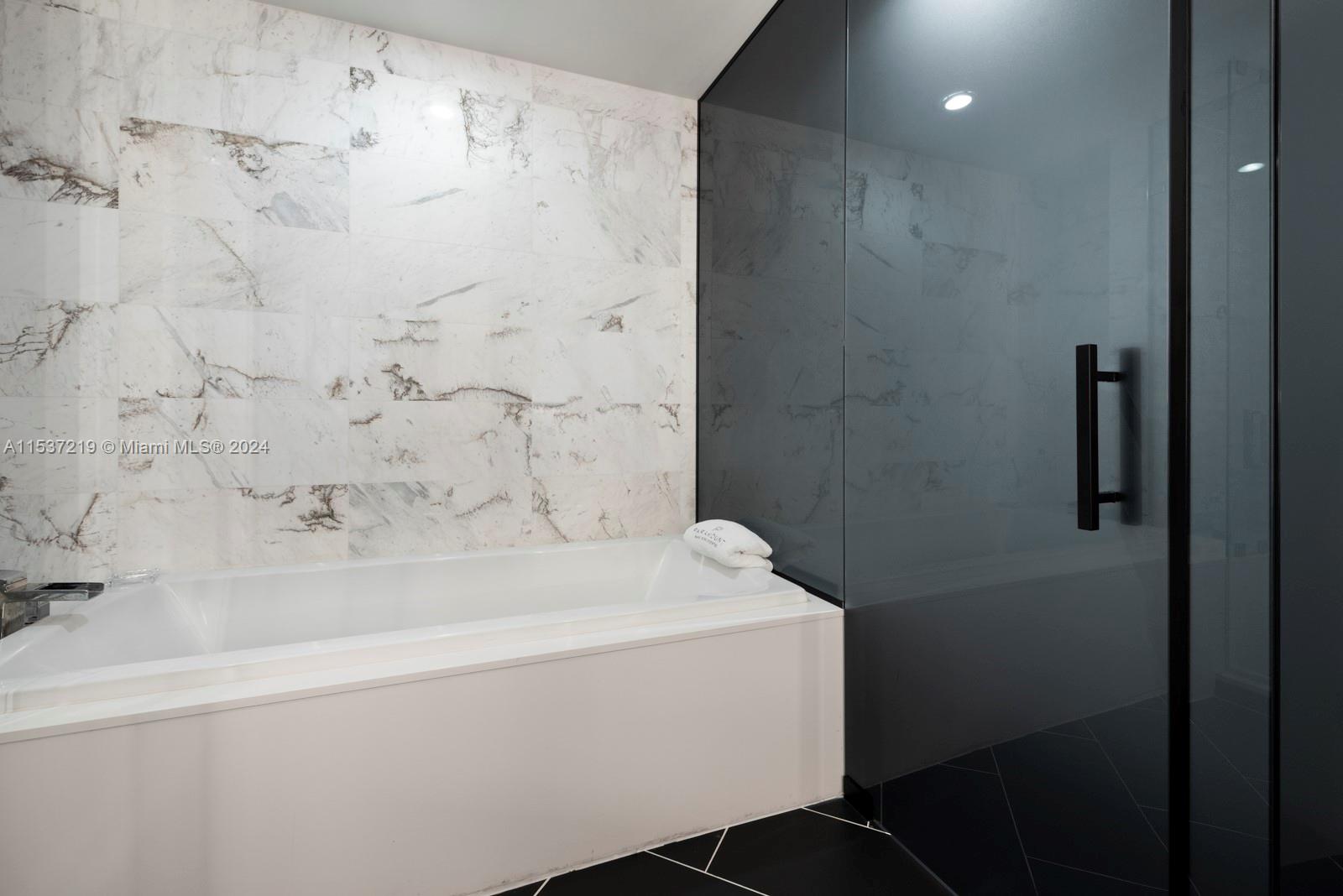 851 NE 1st Ave # 2505