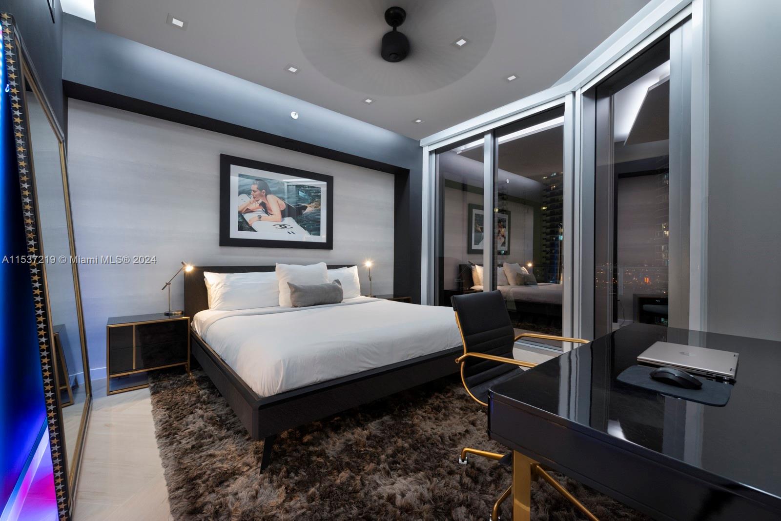 851 NE 1st Ave # 2505