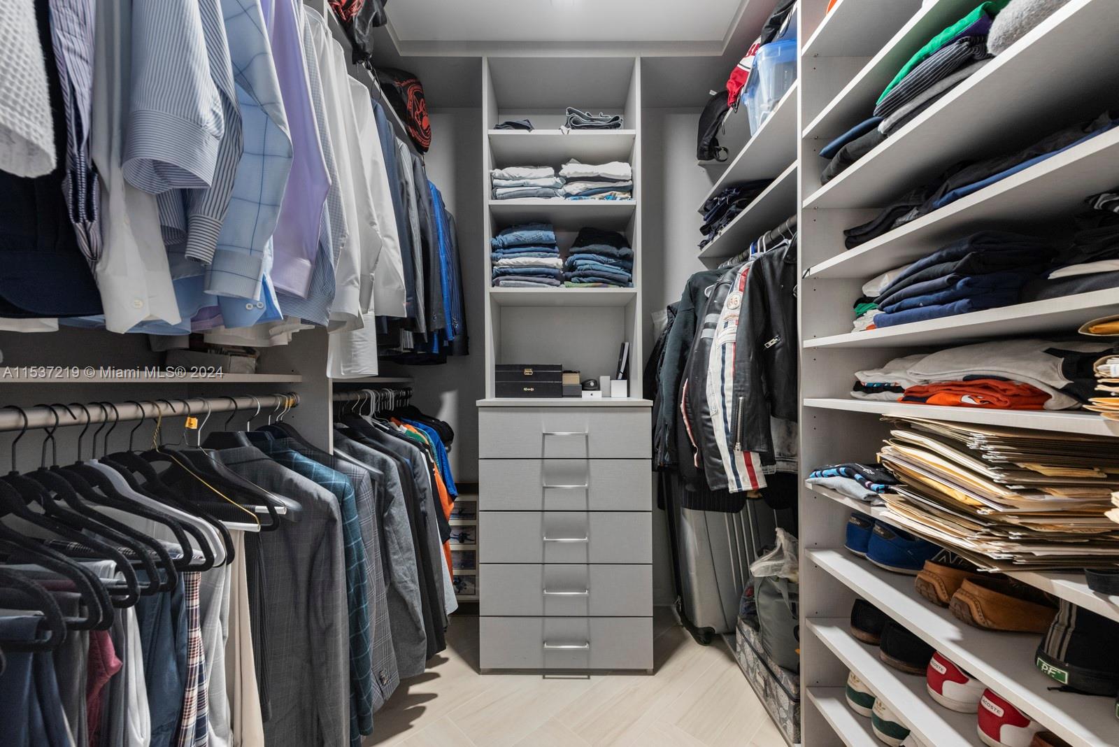 851 NE 1st Ave # 2505