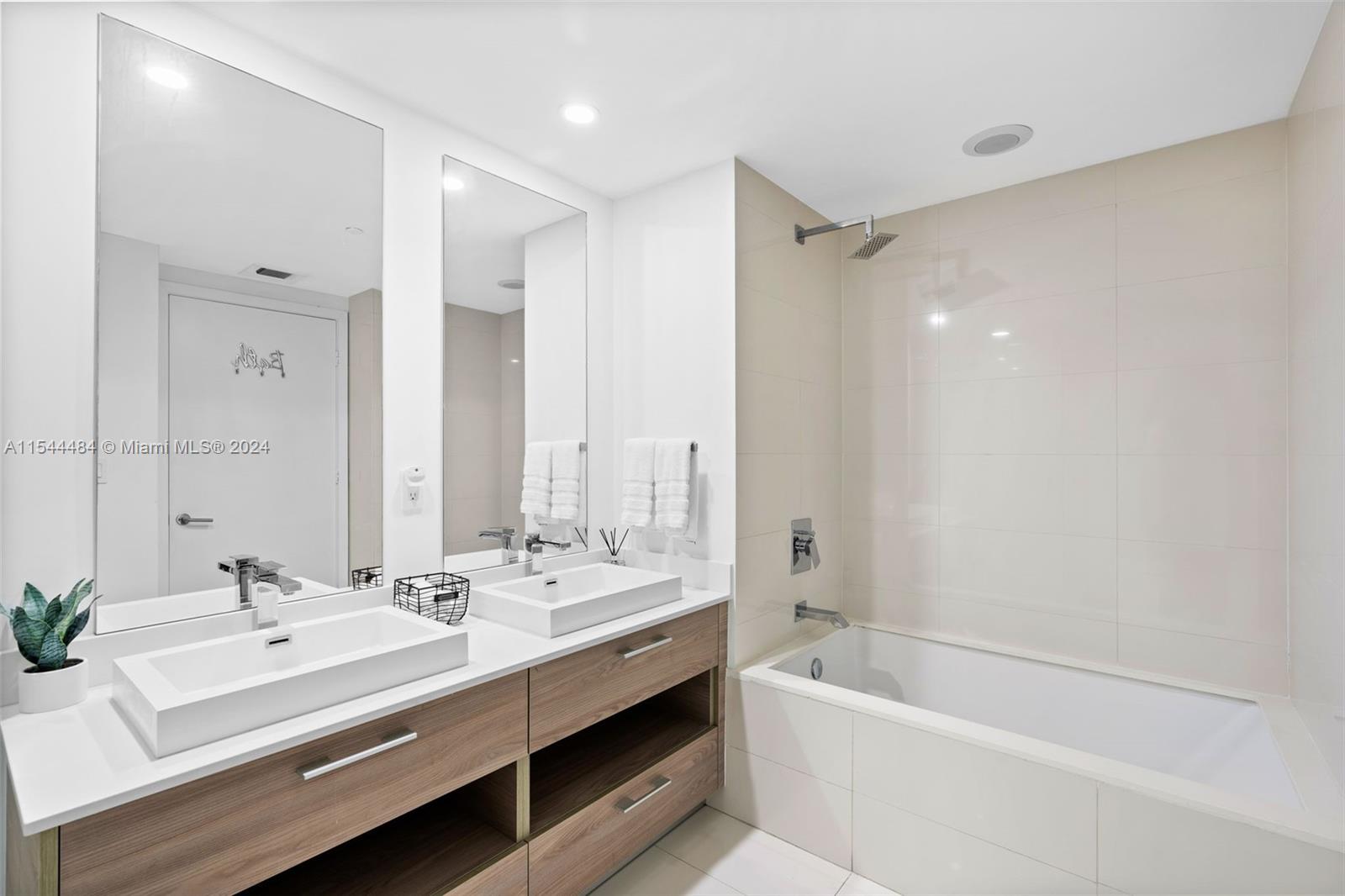 1300 S Miami Ave Unit: 4402