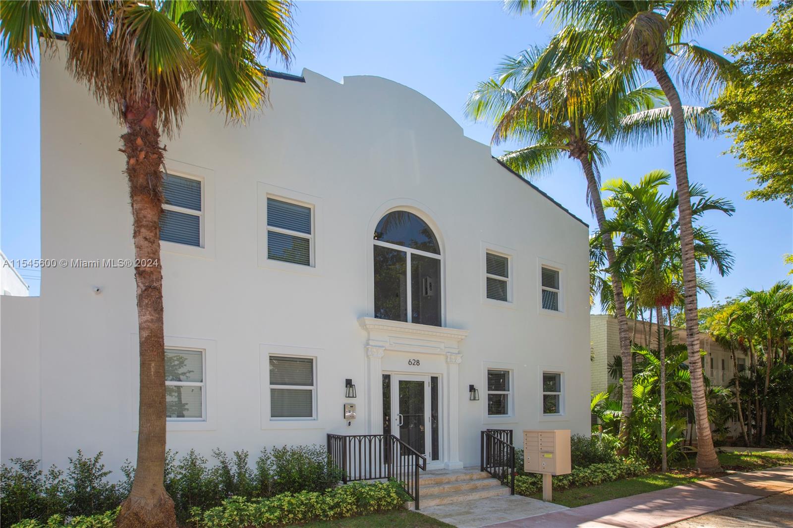 624 Santander Ave # 2