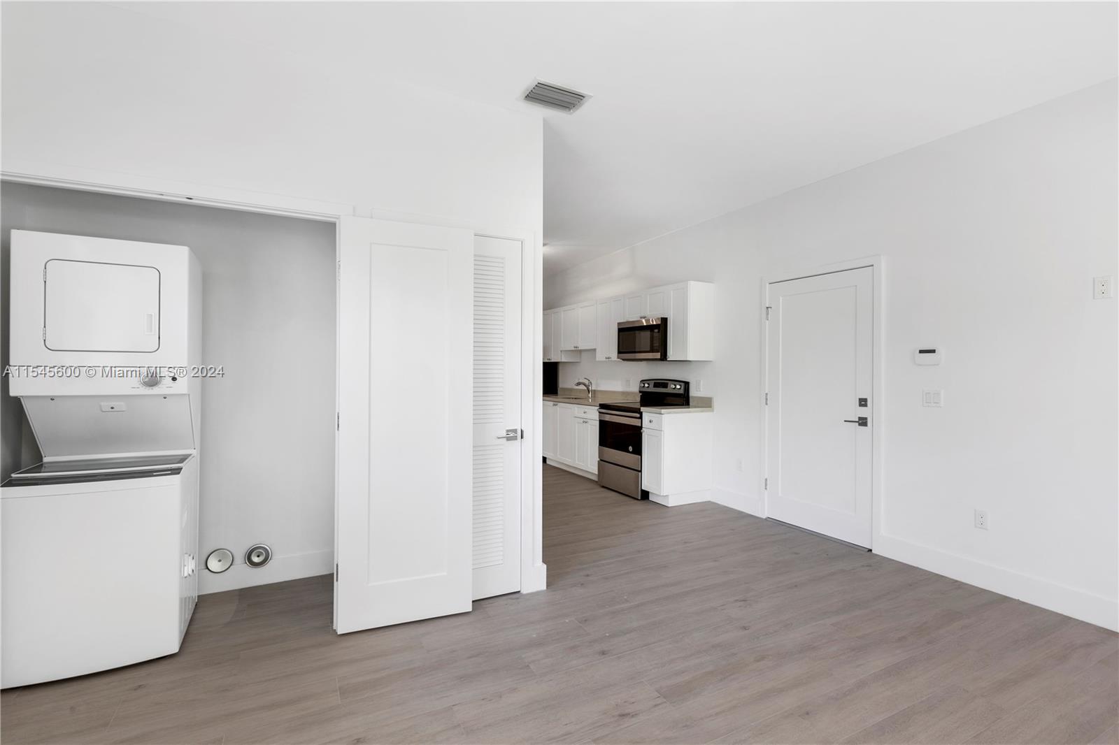 624 Santander Ave # 2