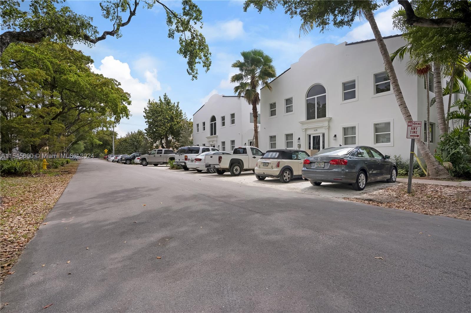 624 Santander Ave # 2