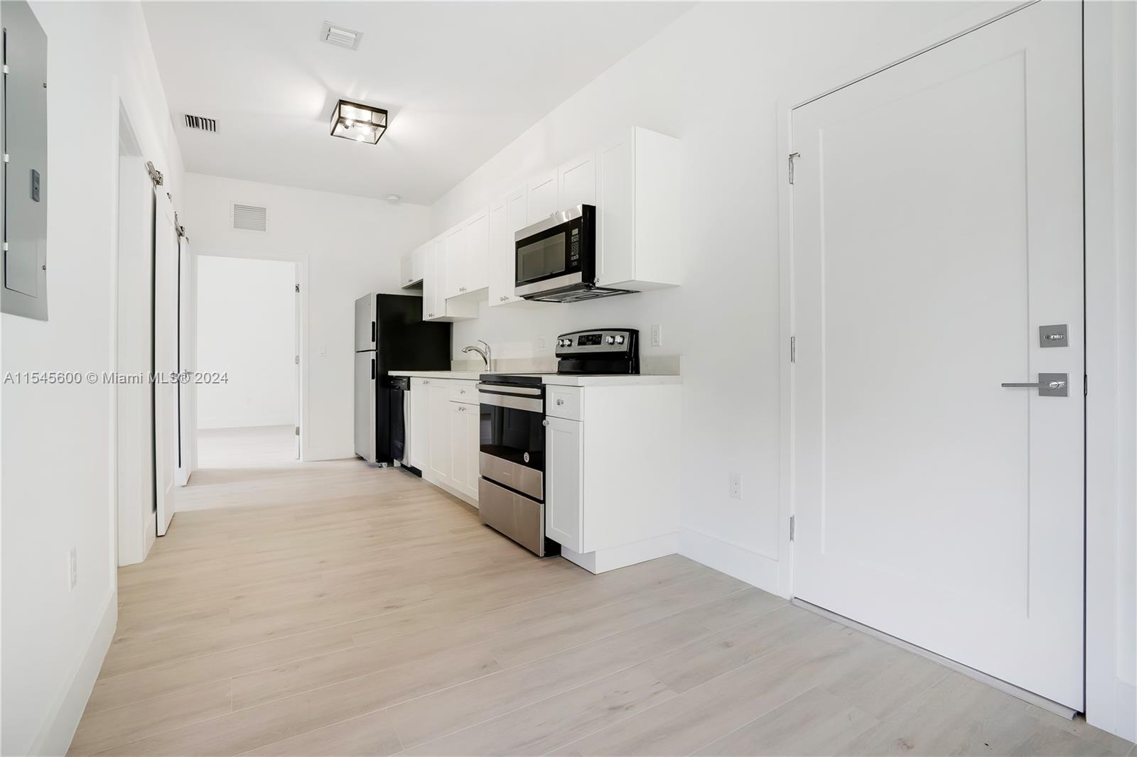 624 Santander Ave # 2