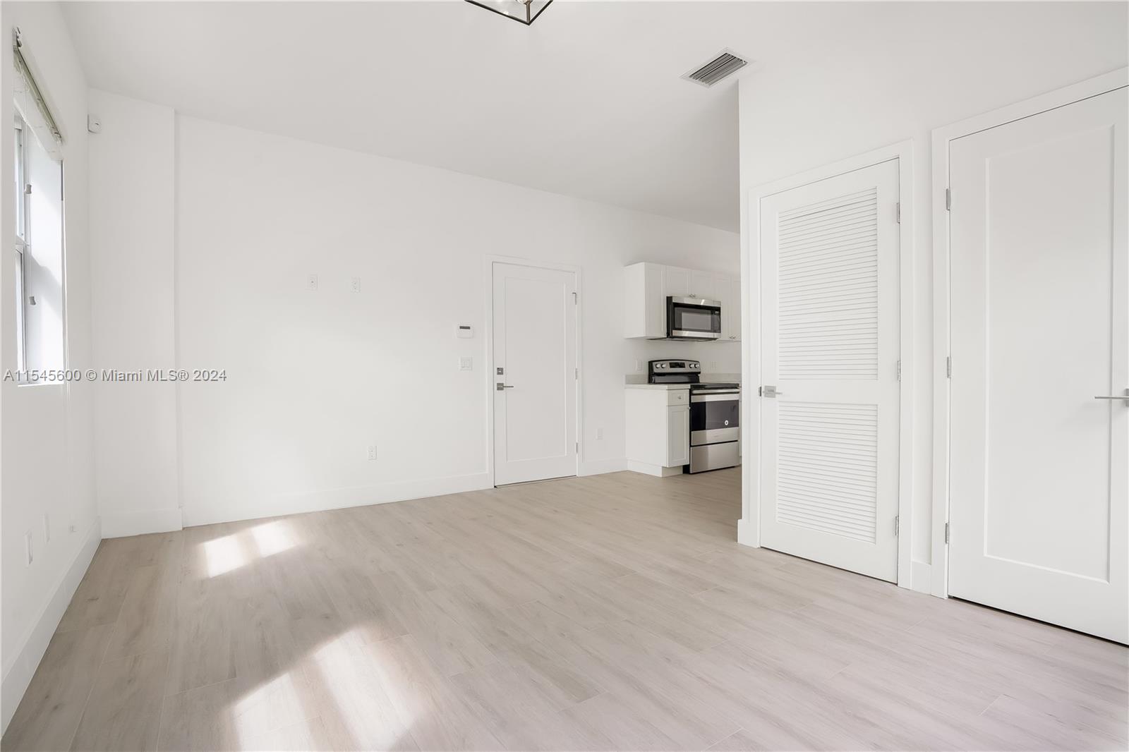 624 Santander Ave # 2
