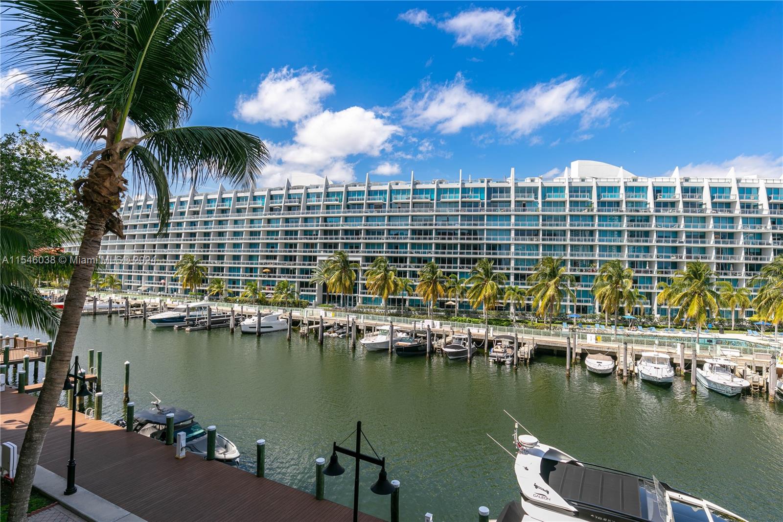 3001 NE 185th St # 317