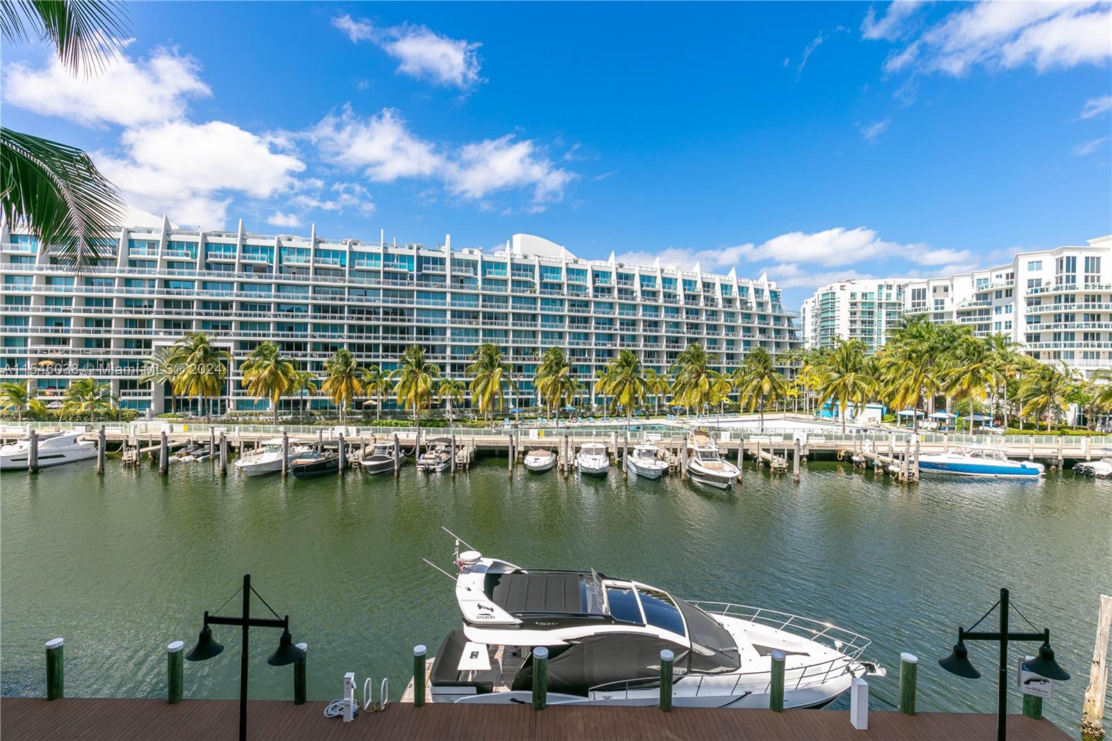 3001 NE 185th St # 317