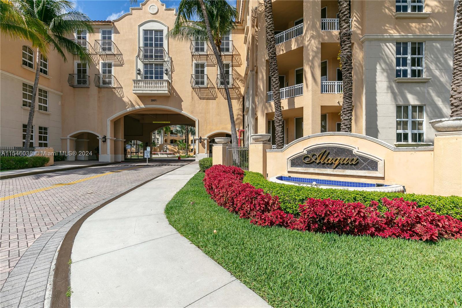 3001 NE 185th St # 317