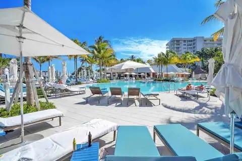 455 Grand Bay Dr # 718