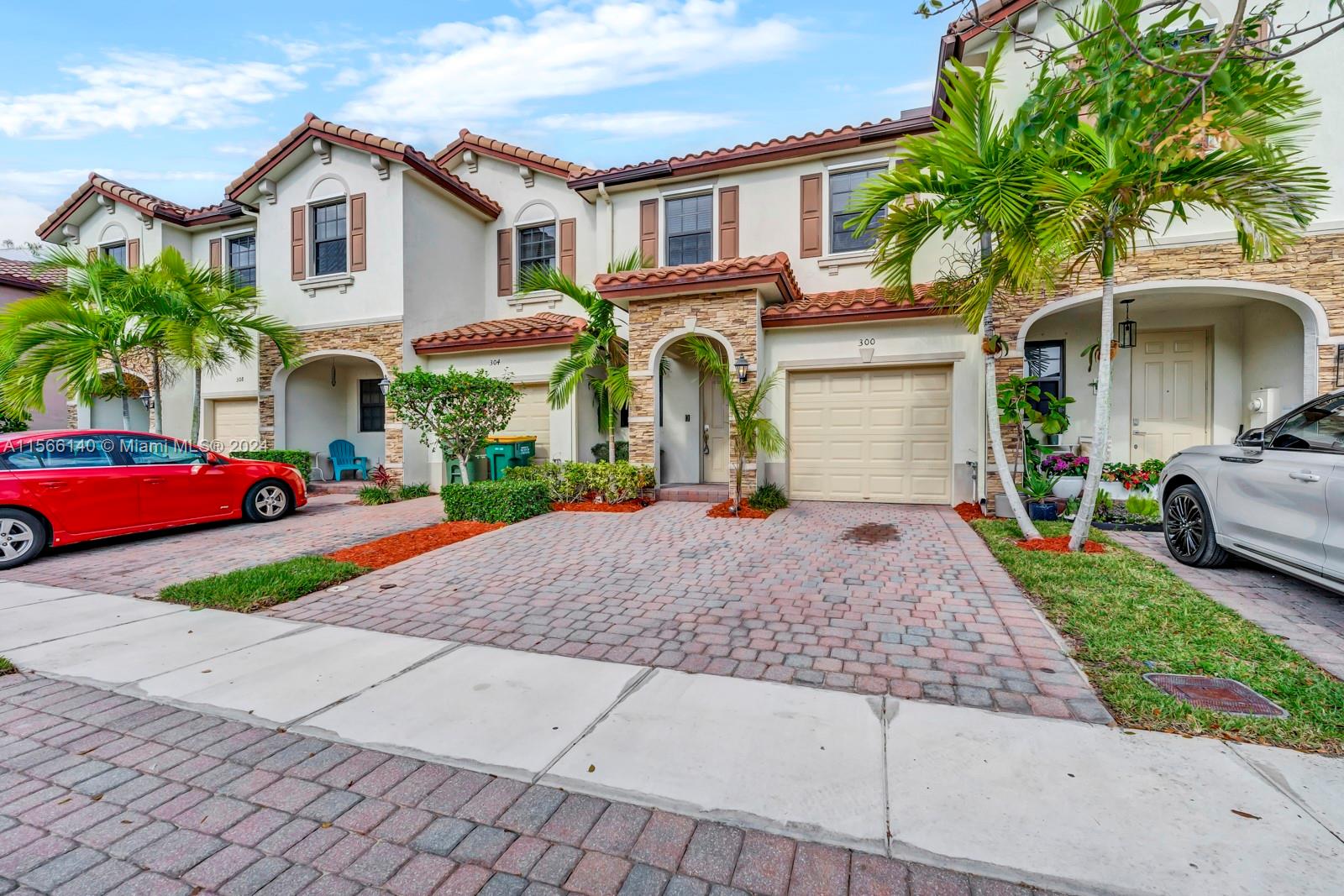 300 SE 37th Ter